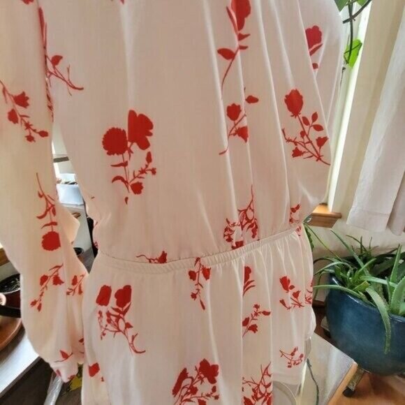 Ophelia Roe Small Wrap Smocked Blouse Cream Red Floral V-neck Elastic Waist EUC - Picture 7 of 11